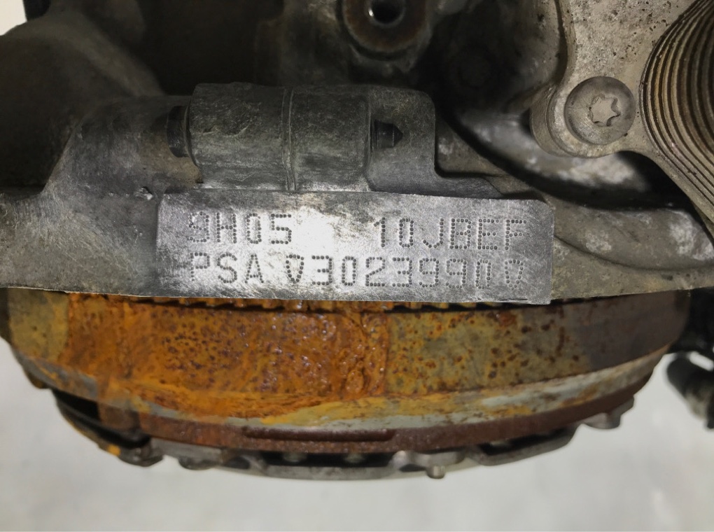 Двигатель (ДВС)  бу для Citroen C3 Picasso  1.6 HDi,  2012 г.