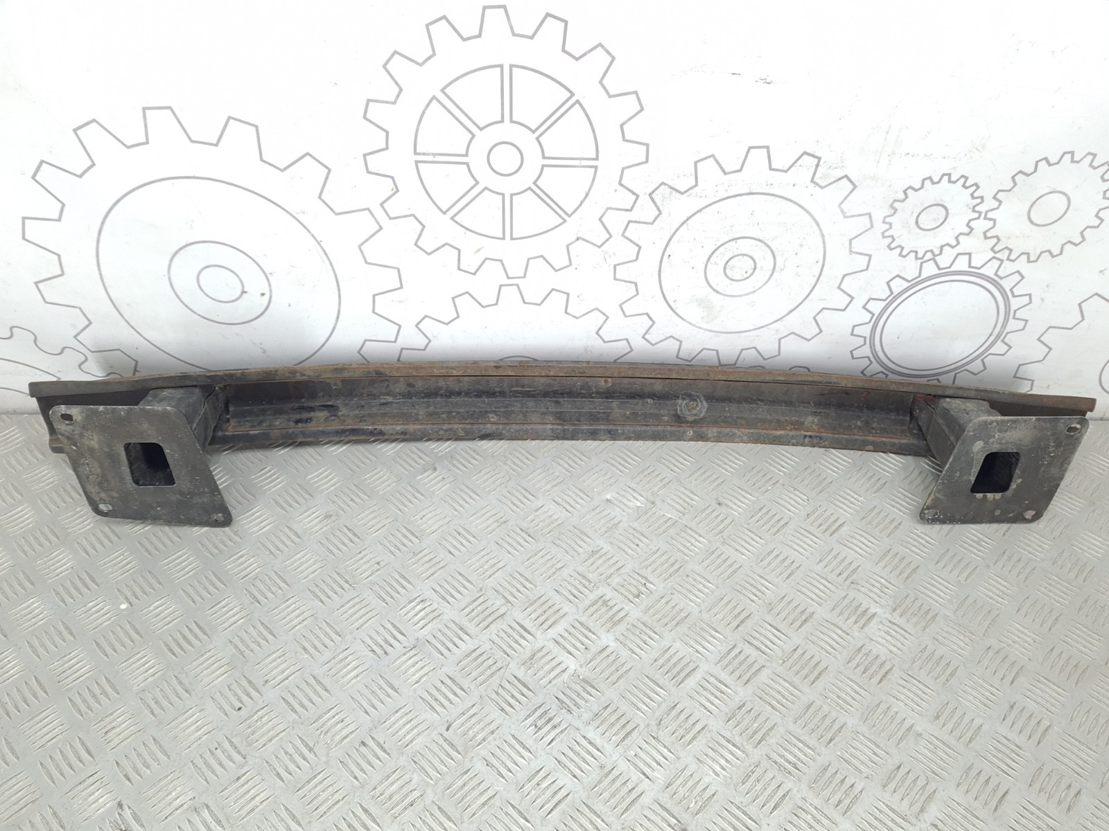 Усилитель бампера заднего бу для Volkswagen Fox 1.2 i, 2008 г. Усилитель бампера заднего бу для Volkswagen Fox 1.2 i, 2008 г.