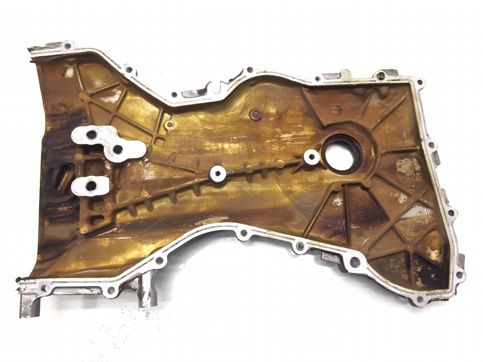 Крышка двигателя передняя бу для Mazda 6 1 1.8 i, 2005 г. Крышка двигателя передняя бу для Mazda 6 1 1.8 i, 2005 г.